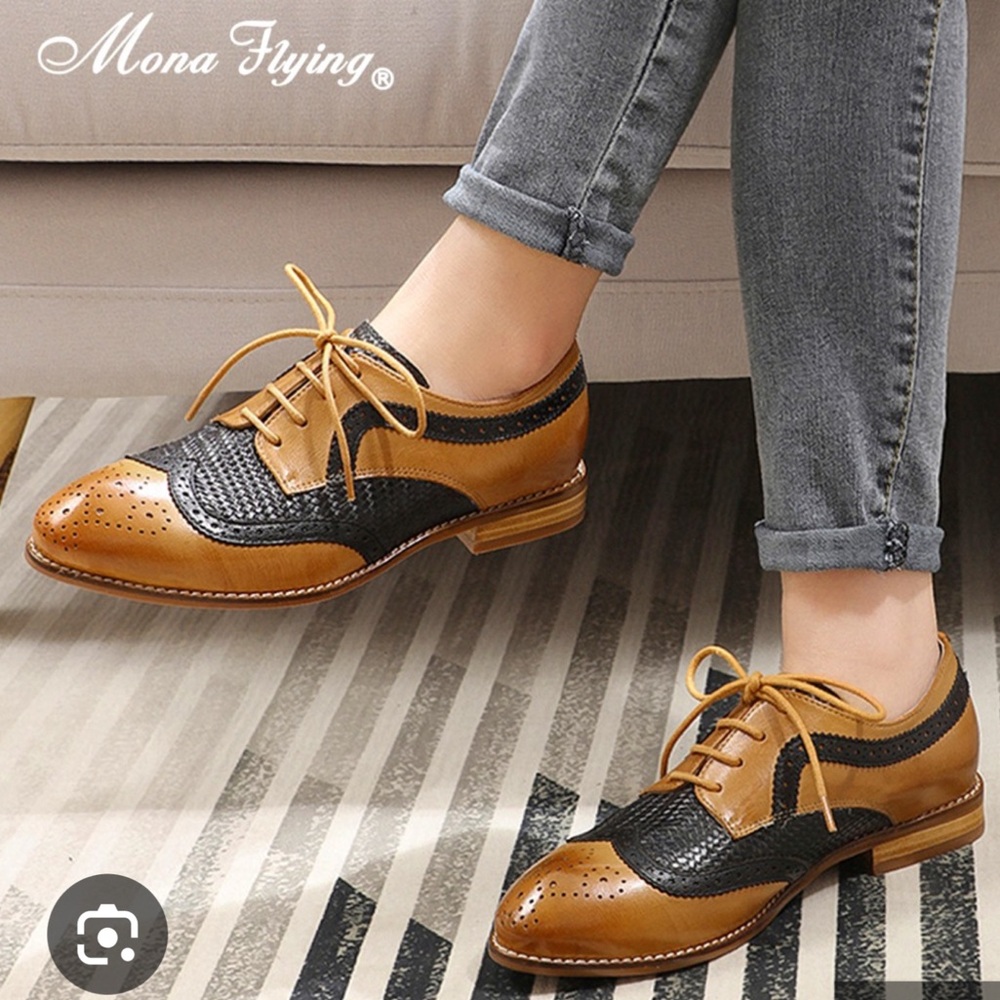 Mona Flying Women’s Leather Oxford’s Two Tone Black and Tan
